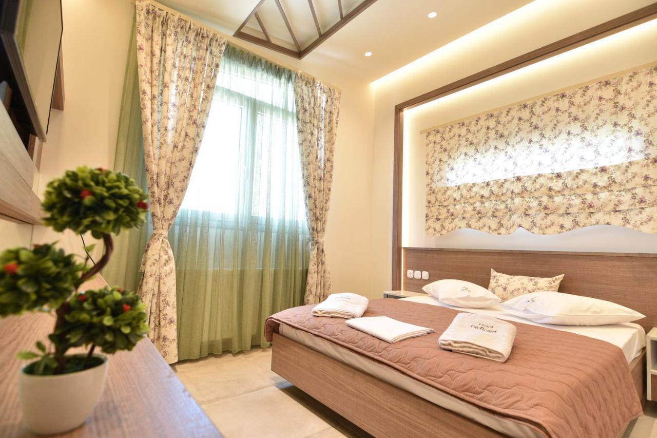 On Board Luxury Studios Sarti Buitenkant foto