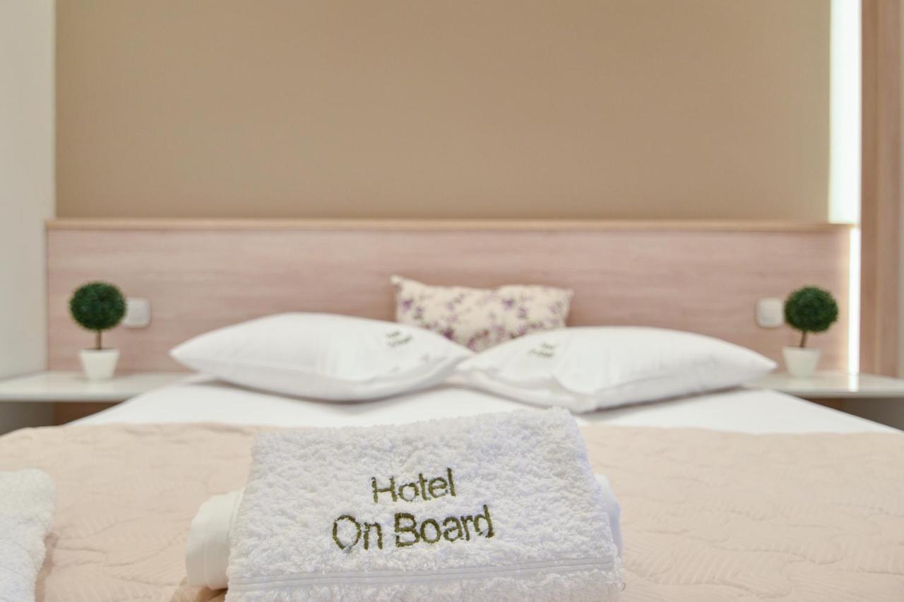 On Board Luxury Studios Sarti Buitenkant foto